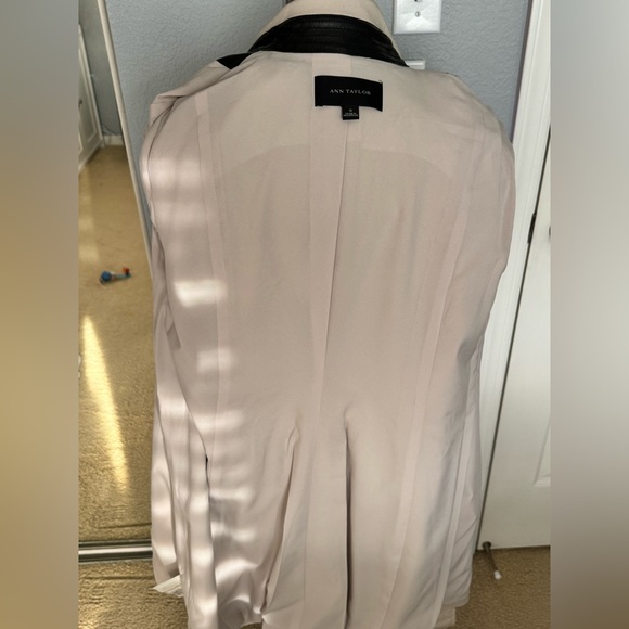 ❌SOLD❌Ann Taylor Trench Coat with Faux Leather Sleeves Small - Picture 10 of 17